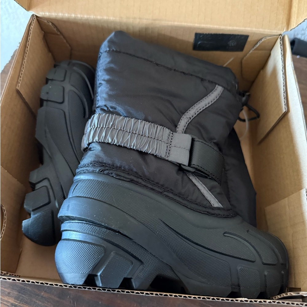 Brand New Sorel Winter Boot